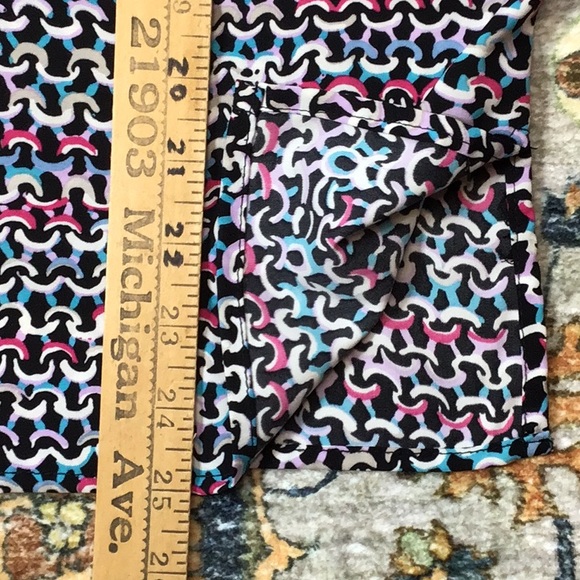 🎵 NOTATIONS Black Multi Abstract Print Long Sleeve Roll Tab Blouse - Picture 5 of 10